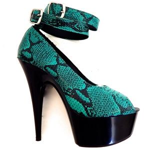 GASOLINE GLAMOUR DRAGON PEEP TOW PUMPS
